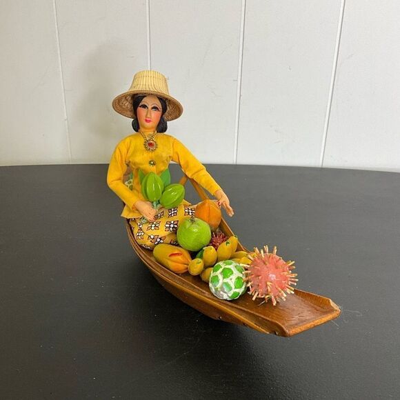 Vintage Wooden Polynesian Model Boat With Ethnic Woman Local Dress Hala Fruit - Picture 1 of 8